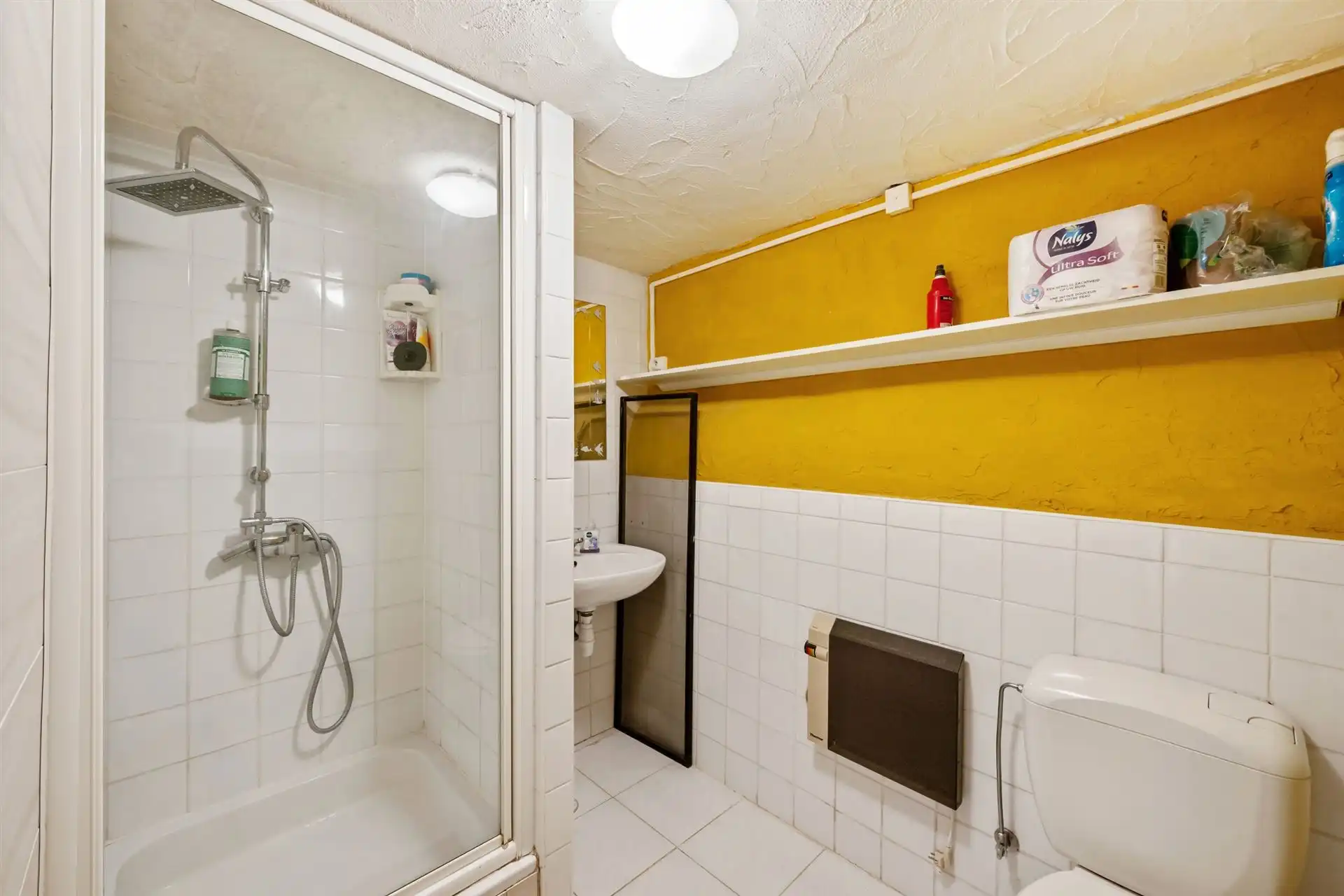 Karaktervolle gezinswoning met professionele ruimte! foto 23
