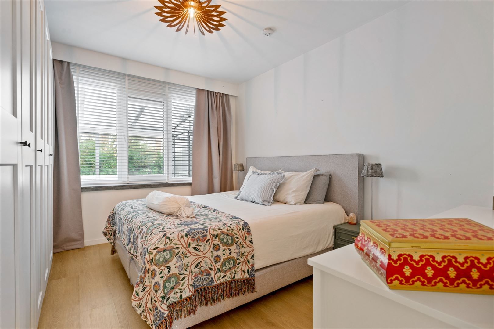 Gerenoveerd appartement met 2 slaapkamers en veranda. foto 7