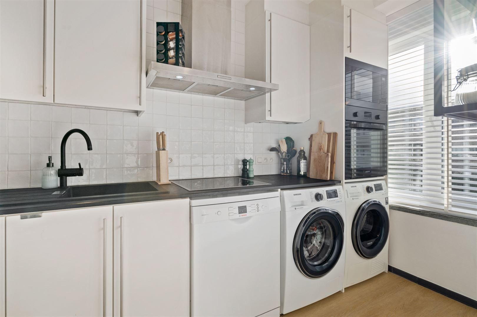 Gerenoveerd appartement met 2 slaapkamers en veranda. foto 7