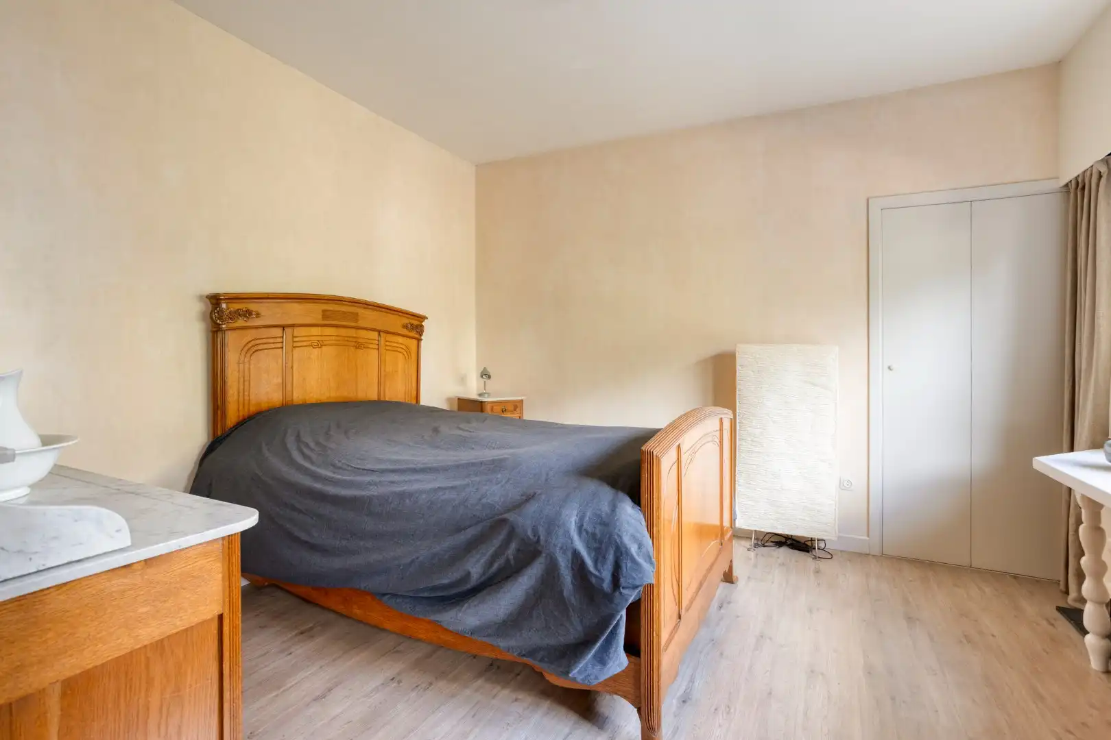 Woning met 3 slaapkamers  en een bureau gelegen in een doodlopende straat foto 18