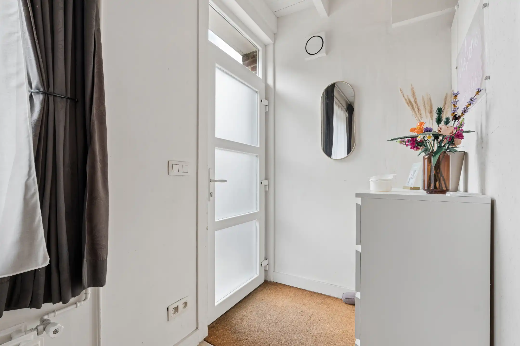 Instapklare gerenoveerde gezinswoning met ruime tuin foto 11