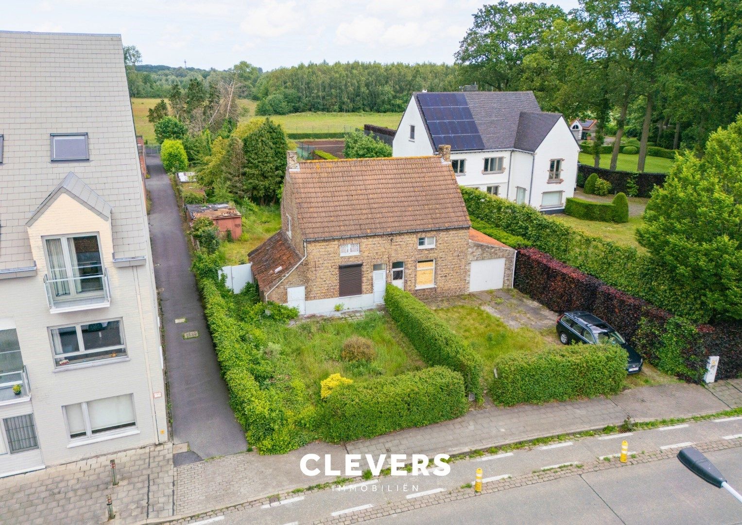 Renovatieproject/Afbraak&Heropbouw koppelwoning met veel potentieel op 1729m² foto 6