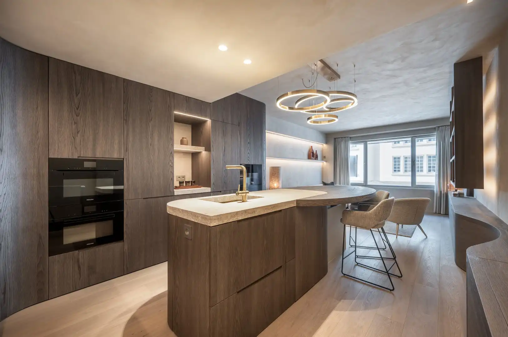 Luxueus gerenoveerd appartement met zijdelings zeezicht in hartje Knokke. foto 5