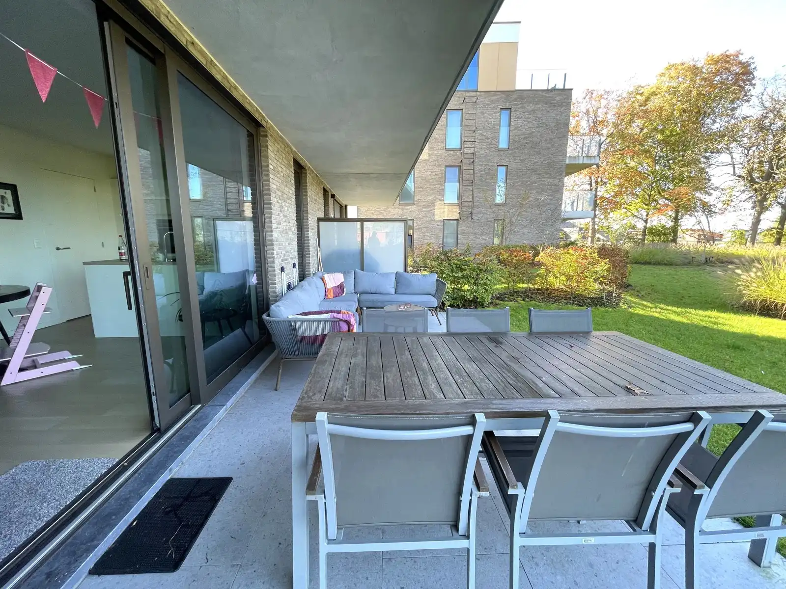 GLV app met 2 slpk in parkdomein met parking foto 5