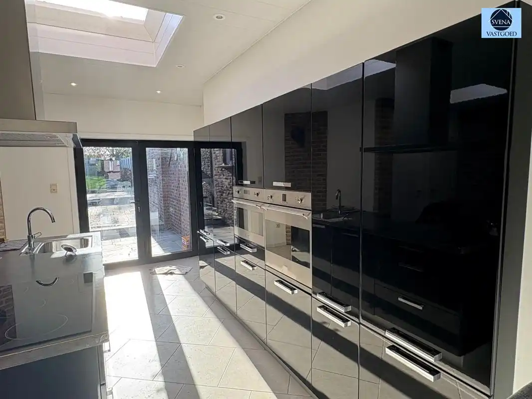 ZEER MOOIE, RUIME WONING GELEGEN TE ONKERZELE foto 4