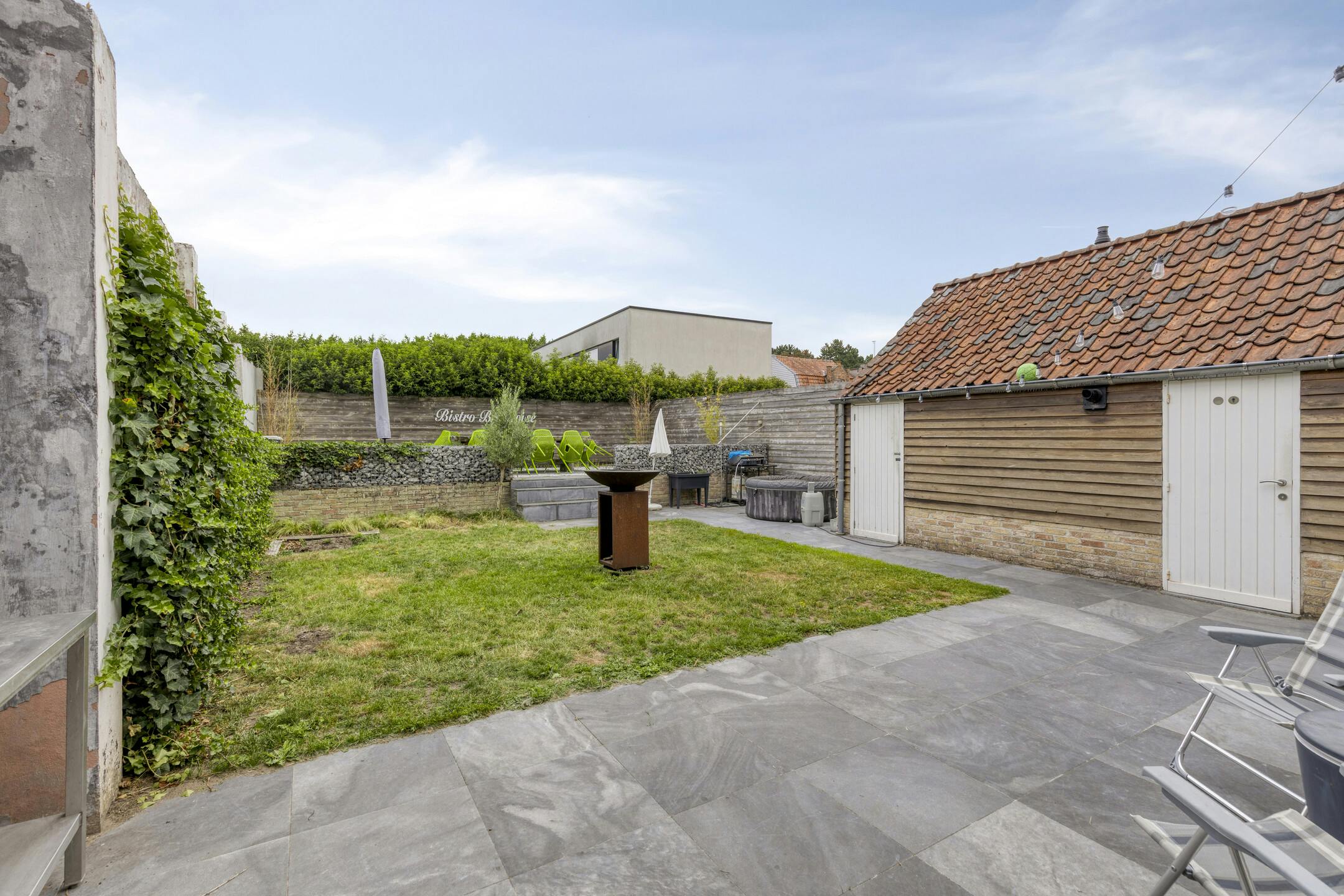 Instapklaar huis met 5 slaapkamers in Assebroek  foto 4