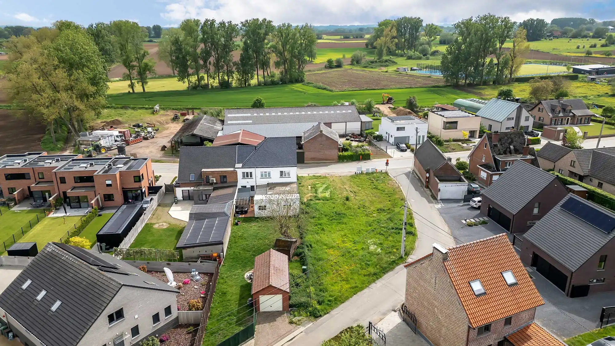 Rustig gelegen bouwgrond voor HOB foto 7