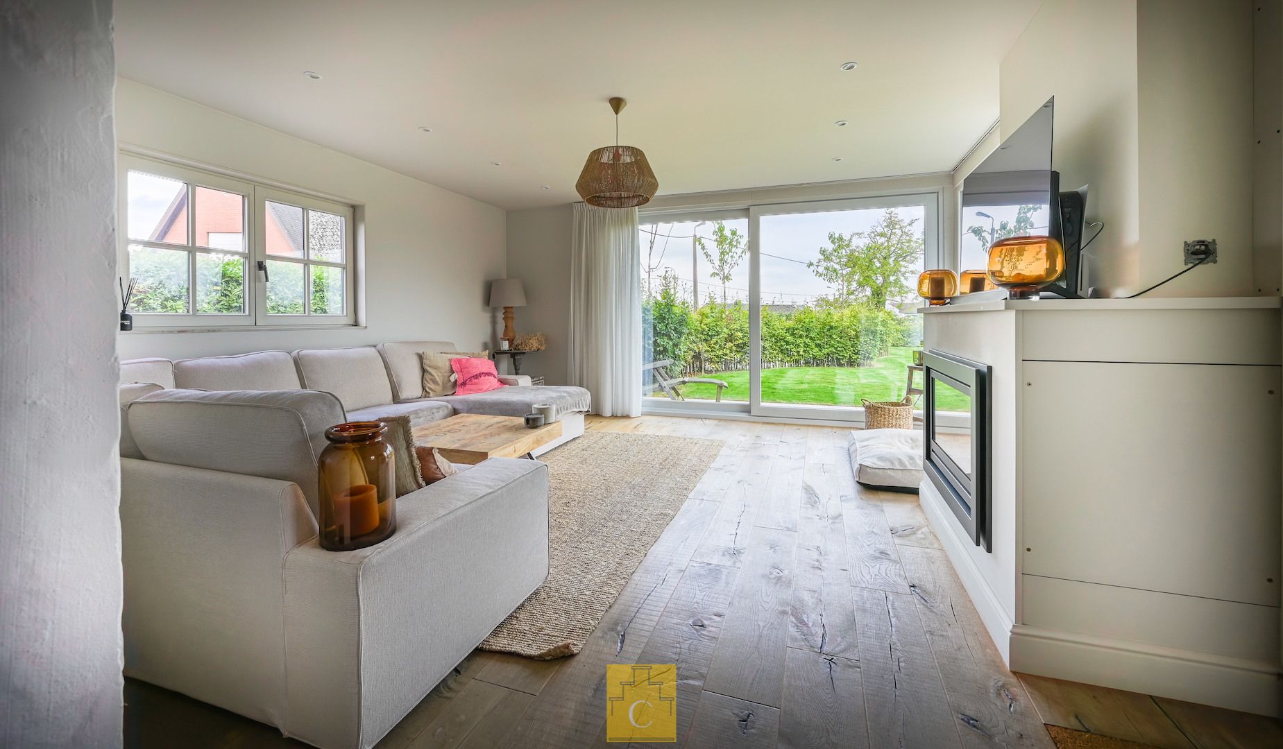 knap gerenoveerde gezinswoning, landelijke stijl met eigentijdse toets, met zonnige tuin en parking foto 7