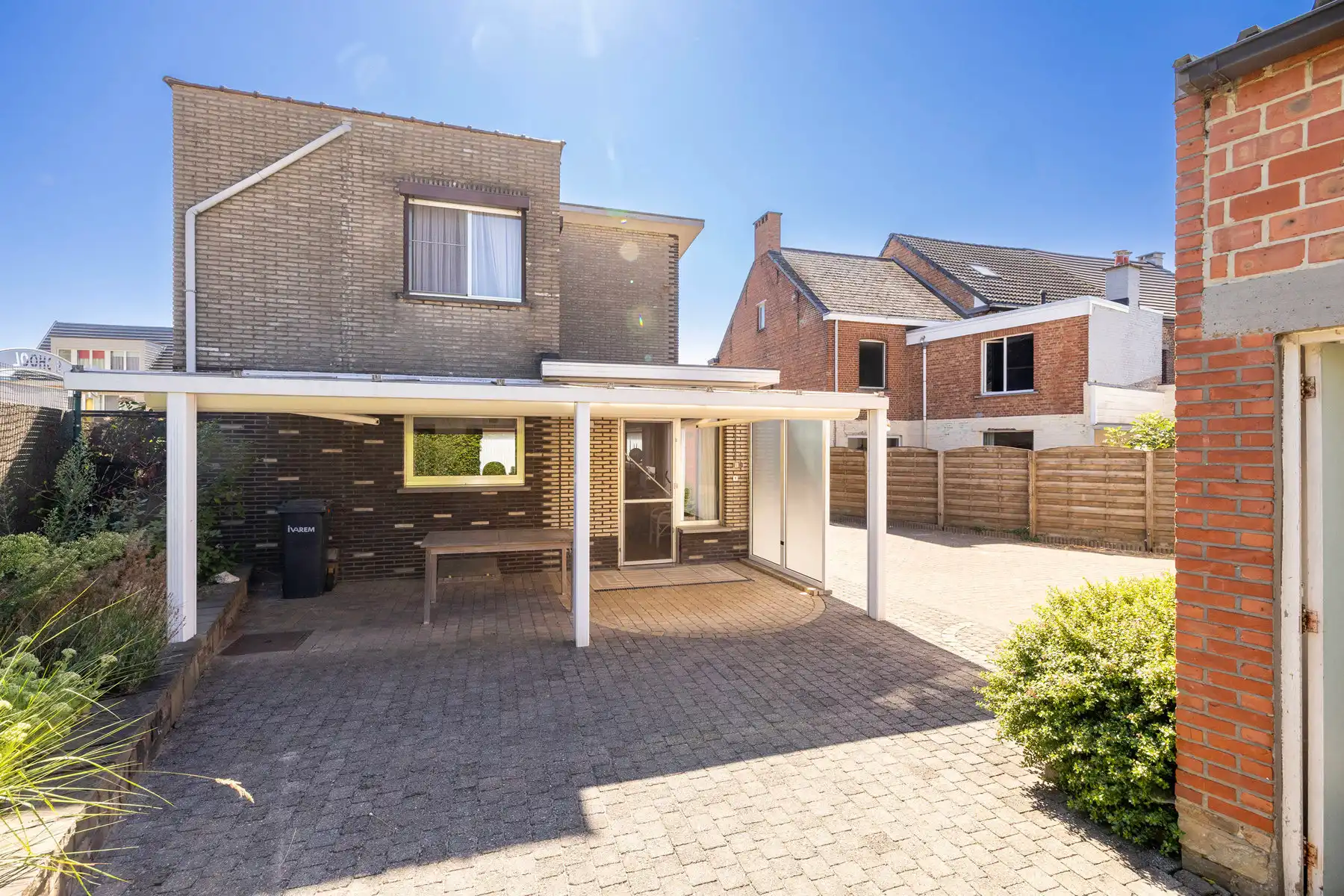 OB met 3 slpk + bureau en magazijn van 177m² op 965m² foto 14
