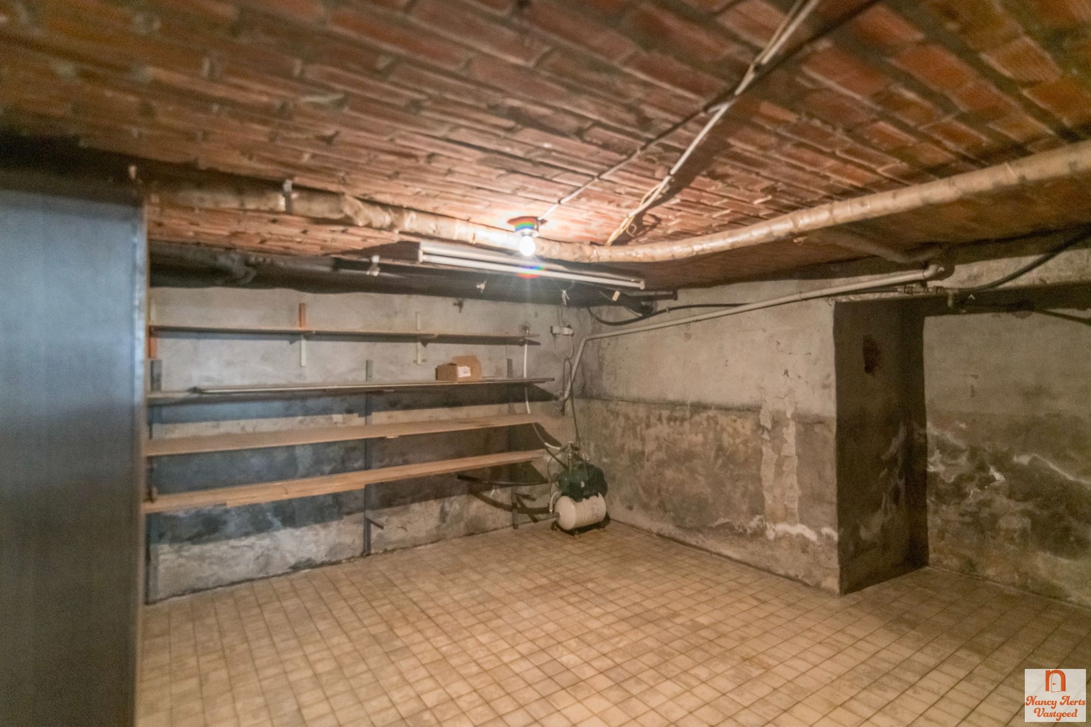 Vrijstaande, goed onderhouden woning op 20 are grond foto 50