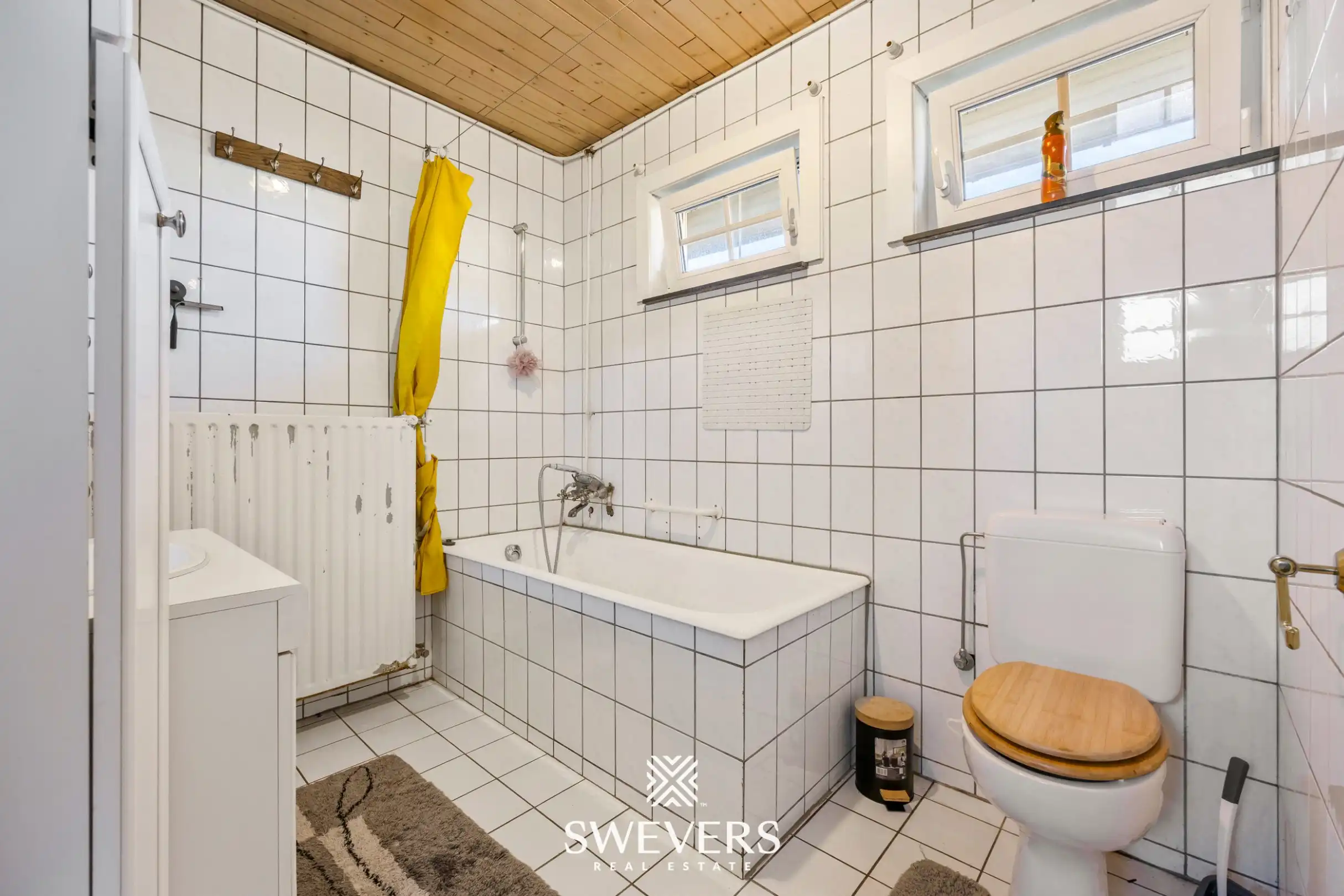 Te renoveren open bebouwing met ruime volumes en zuidgericht perceel in Heusden   foto 22