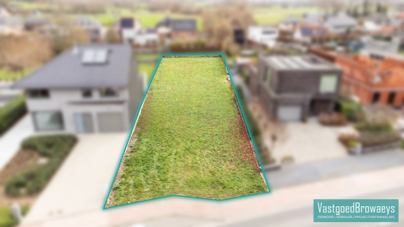 Bouwgrond te koop voor halfopen bebouwing foto {{pictureIndex}}