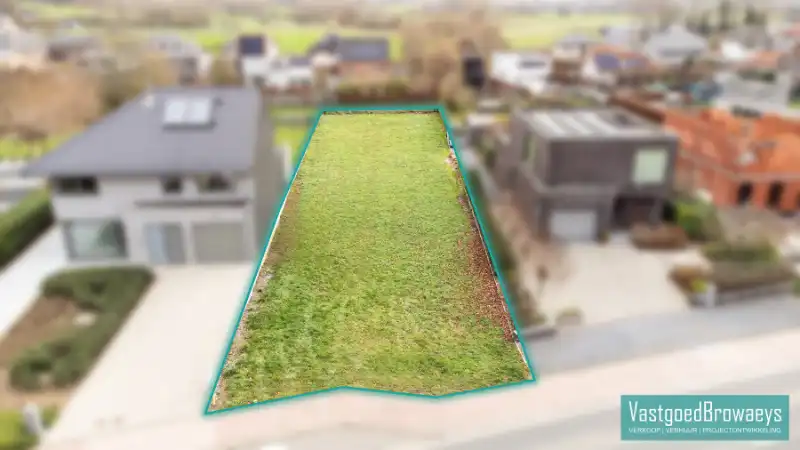 Bouwgrond te koop voor halfopen bebouwing foto {{pictureIndex}}