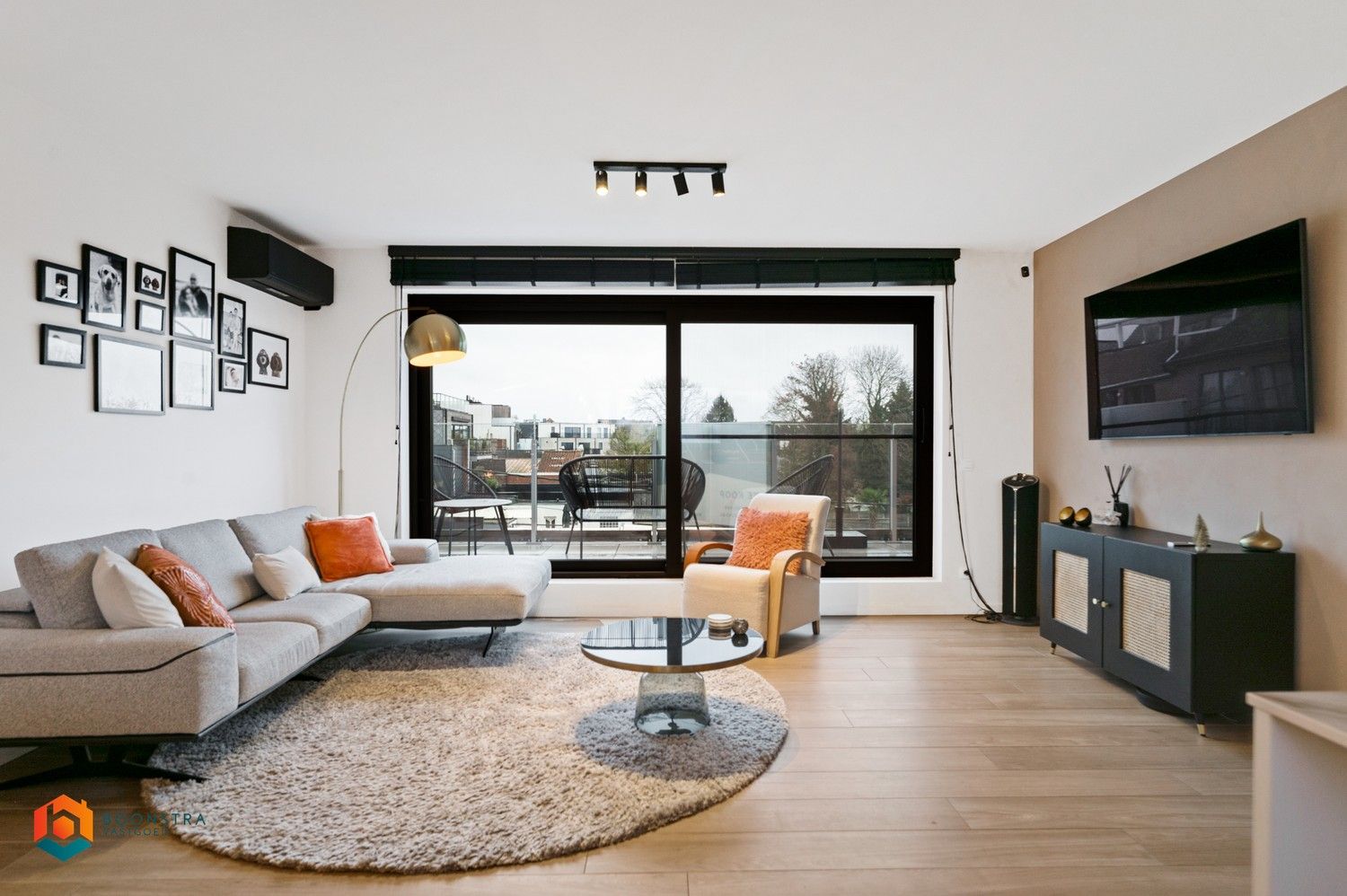 Energiezuinig appartement met 2 slpkrs, terras en autostaanplaats te Putte foto 2