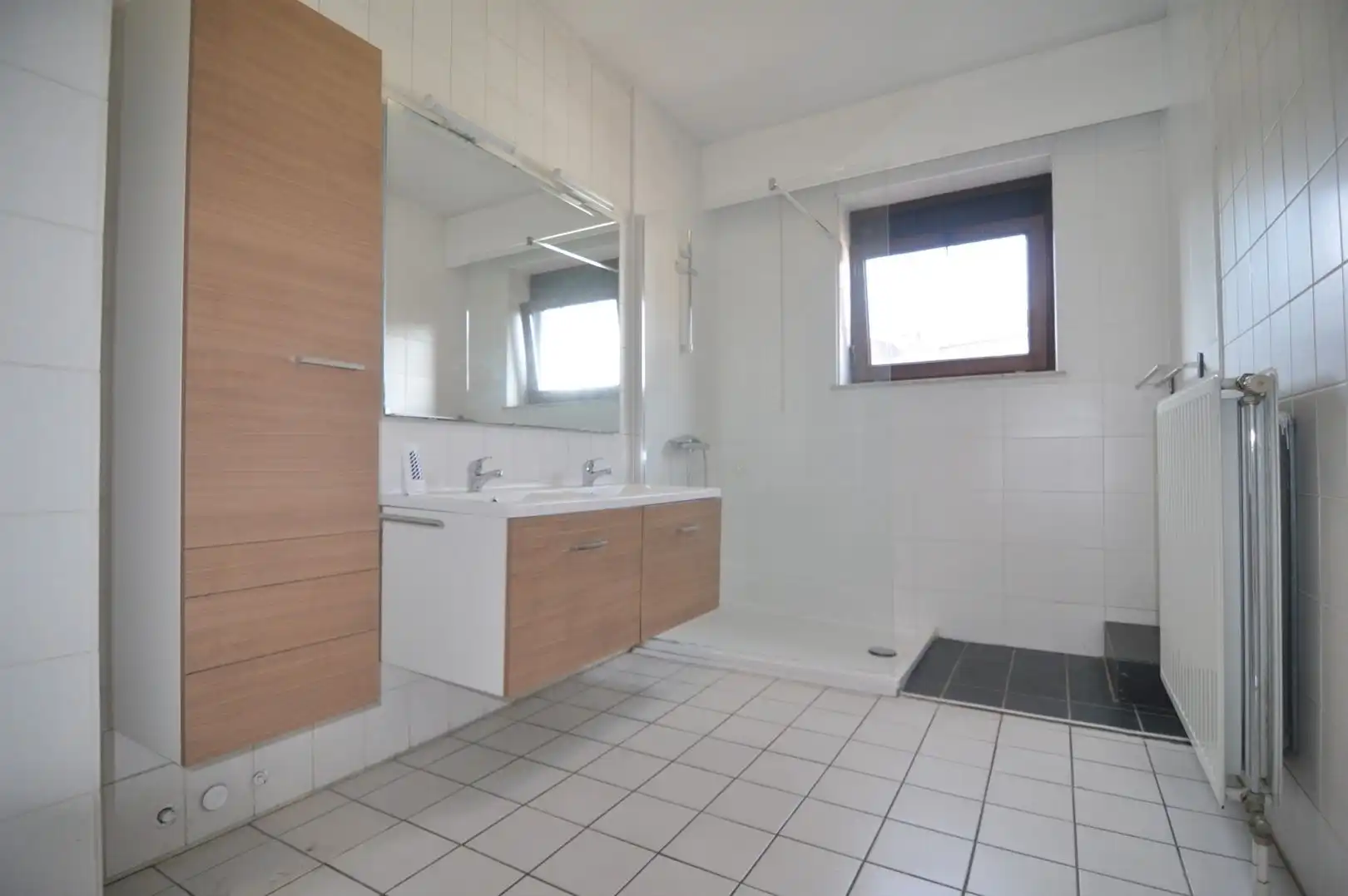 Ruim appartement met 3 slaapkamers op toplocatie in hartje Hasselt foto 9