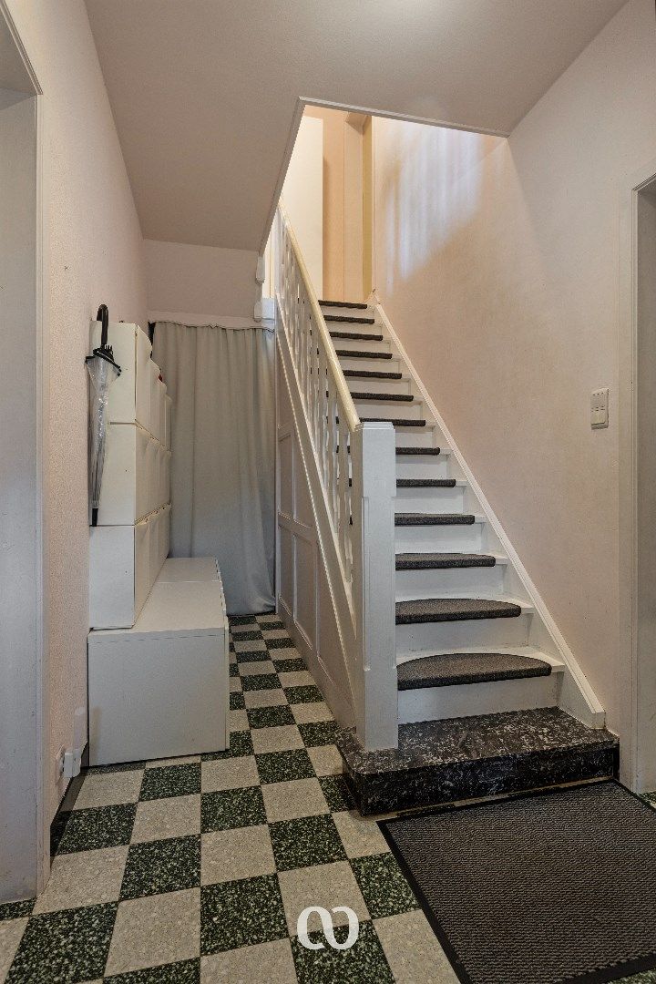 Gezinswoning met drie slaapkamers in een gezellige wijk foto 2