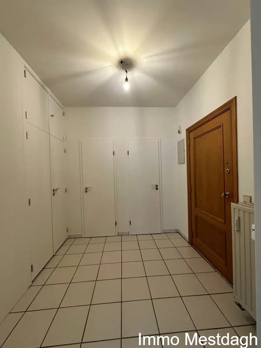 Royaal appartement met garagebox en zicht op de Schaffense Poort. foto 5