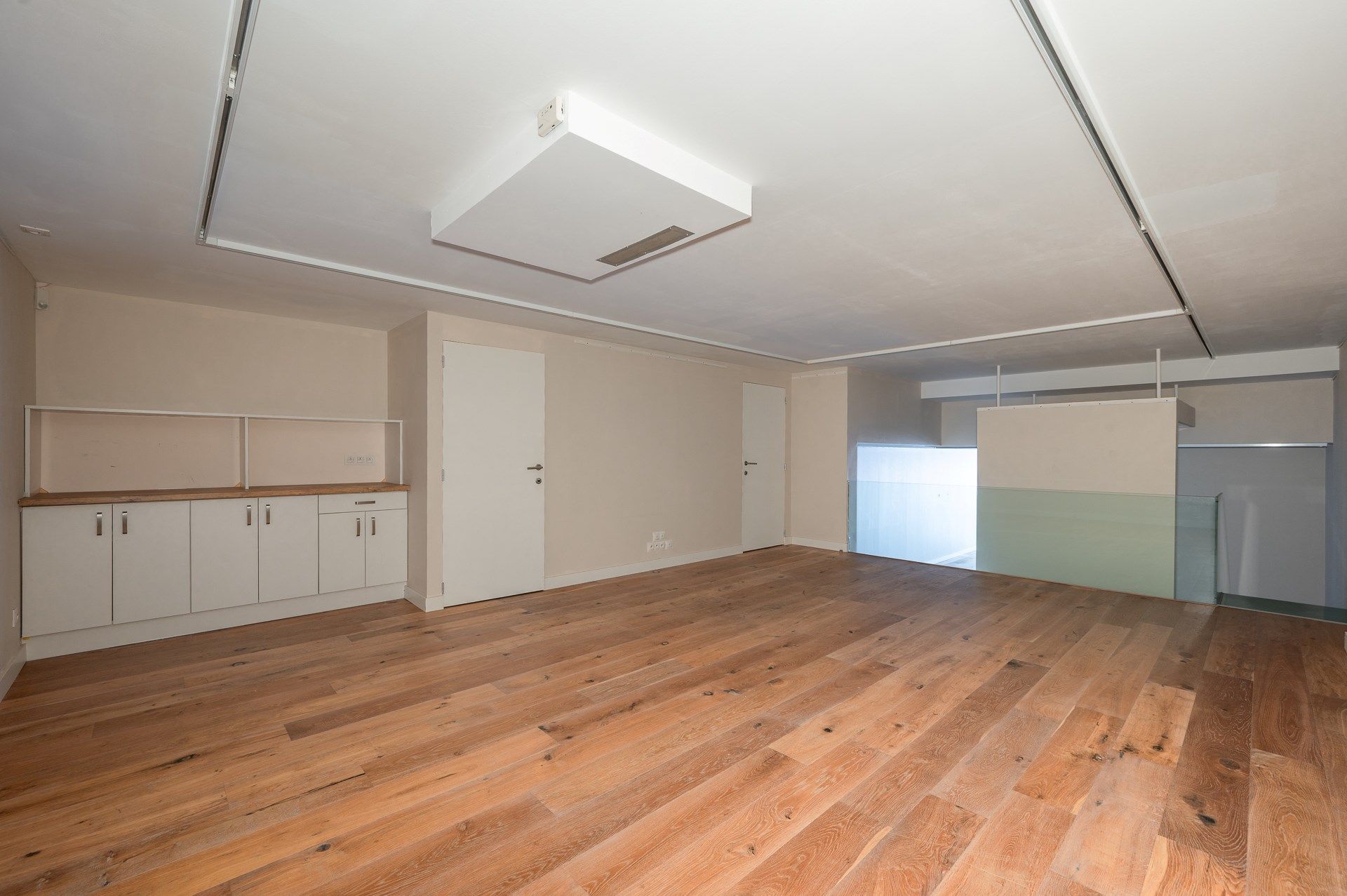 Winkel op toplocatie in de Kustlaan te Knokke-Zoute foto 6
