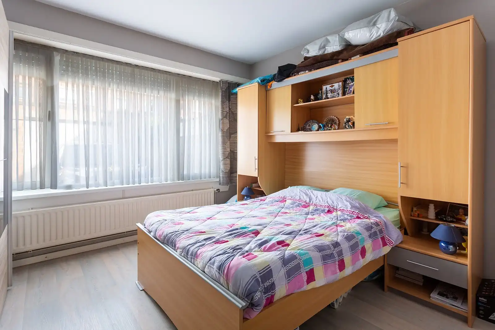 Opbrengsteigendom 3 ruime 2-slaapkamerapp. + 3 garages foto 9
