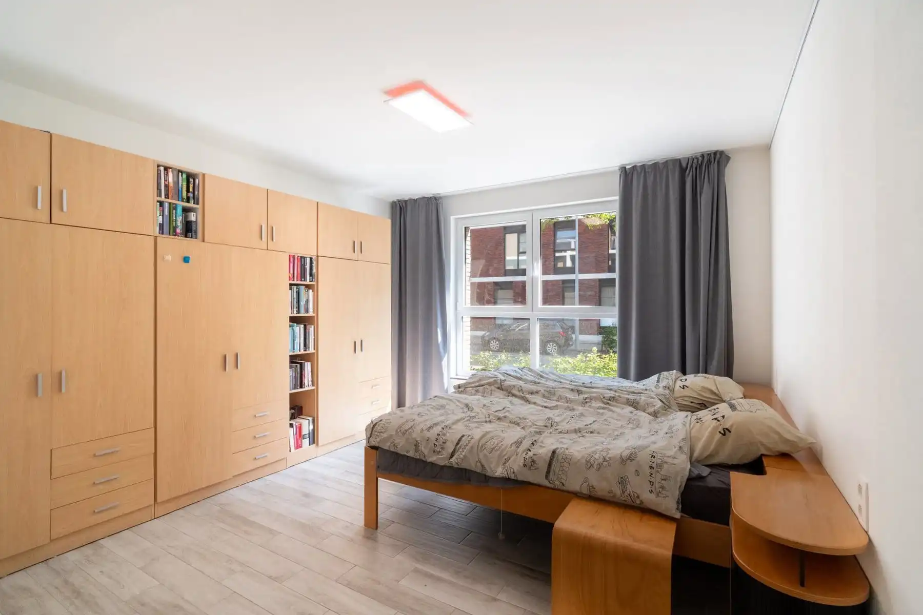 Instapklaar appartement met 2 slpks, terras en staanplaats foto 15