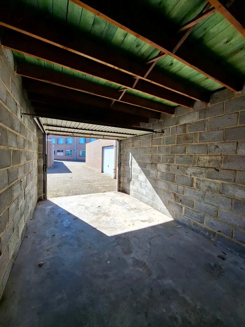 Instapklaar, smaakvol gerenoveerd appartement te Zonhoven foto 23