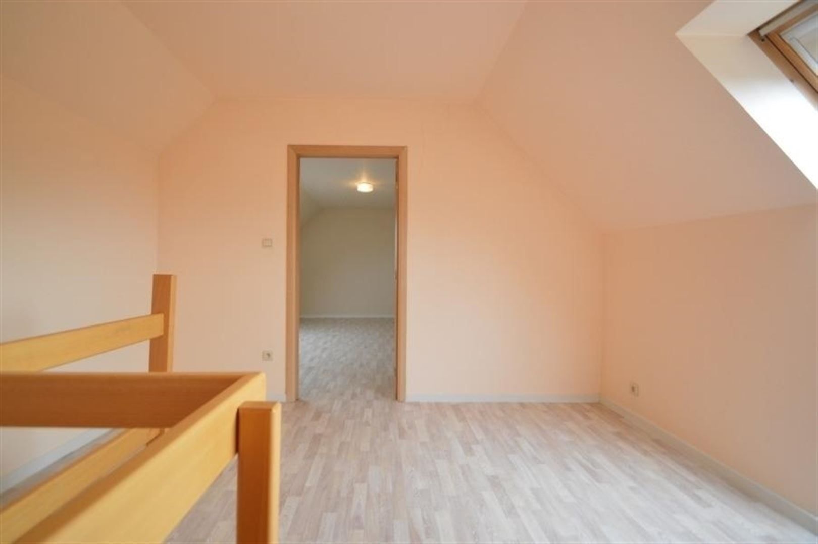 Ruim duplex appartement gelegen te Appels foto 10