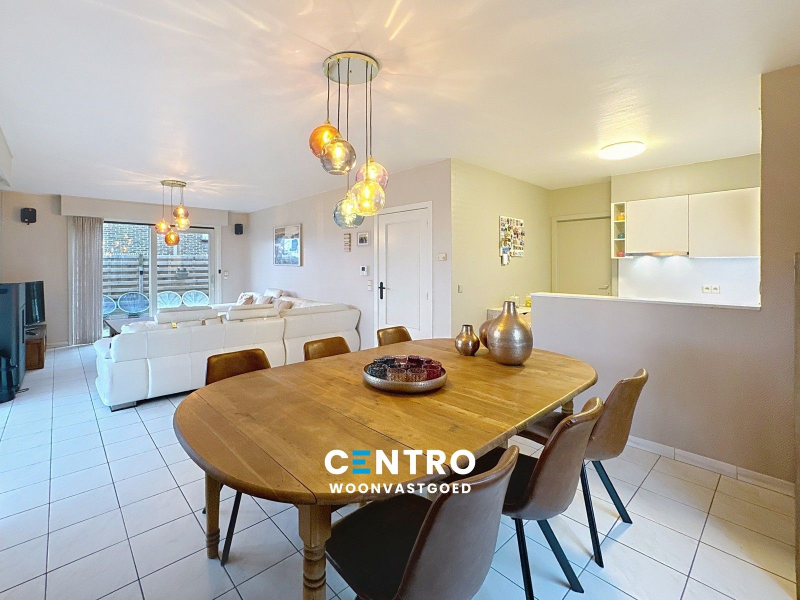 INSTAPKLAAR appartement met 2 slpks en RUIME zonneterrassen! foto {{pictureIndex}}