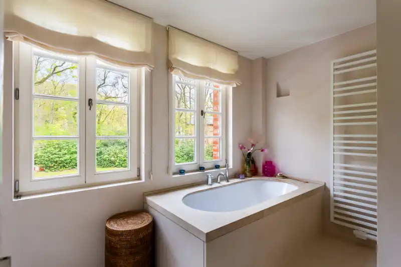 Unieke karaktervolle villa met parktuin, zwembad en een zee van ruimte,luxe alom! foto 28