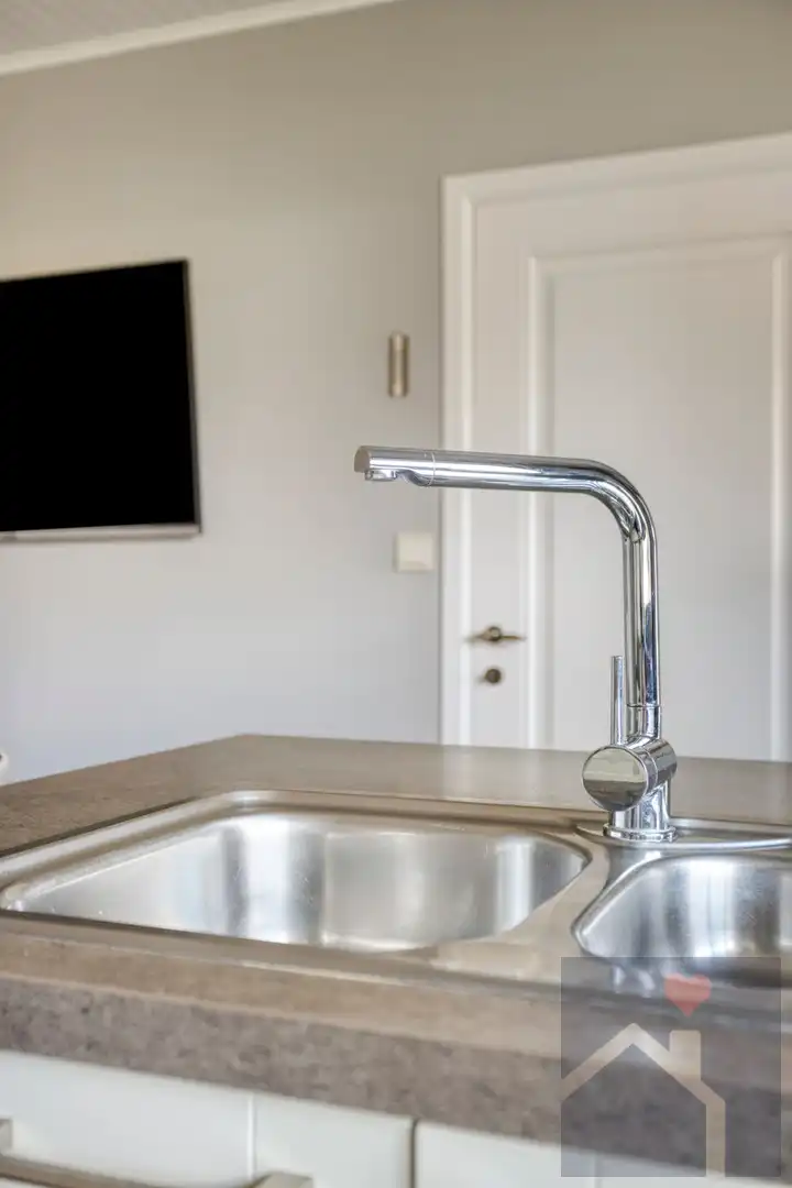 Verrassend ruime, vrijstaande kangoeroewoning met meer dan 300 m² bewoonbare oppervlakte in Rummen! foto 11