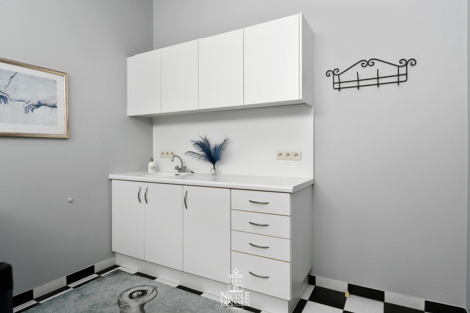 Woonst met studio en handelspand te koop foto 45