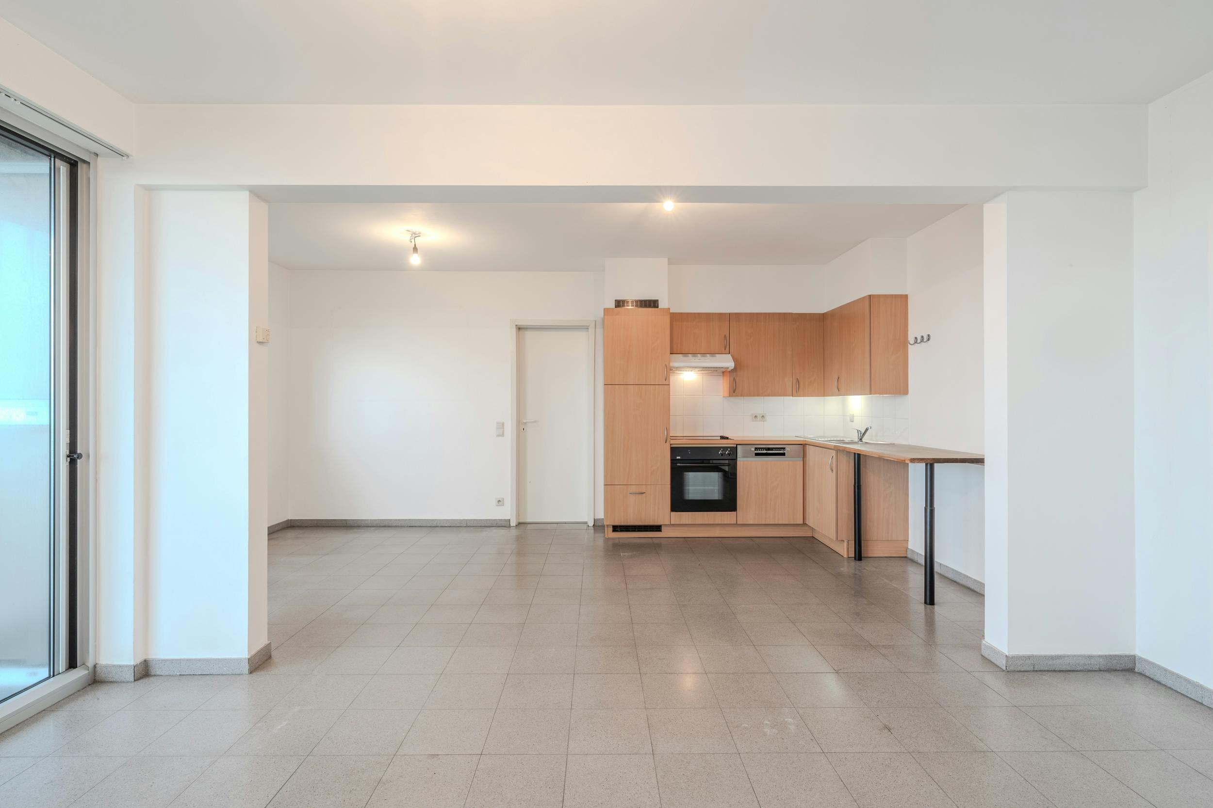 Appartement met één slaapkamer en terras te Nieuwpoort. foto 2