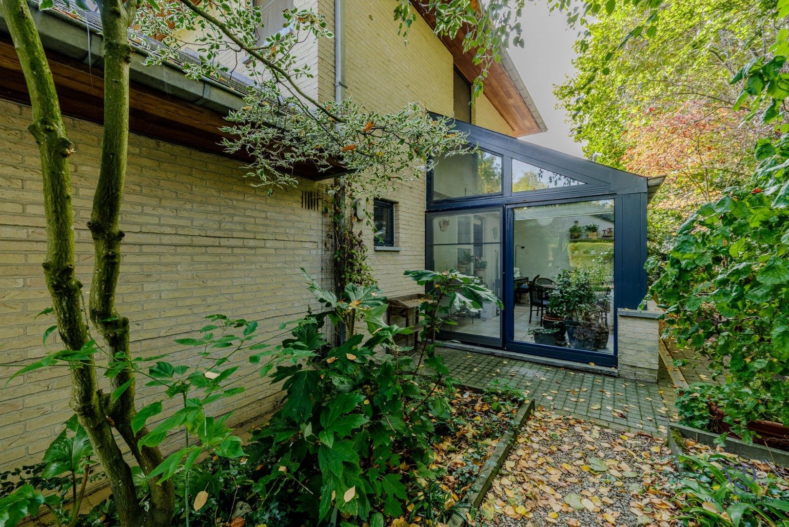 Tijdloze villa in 't groen.  foto 45