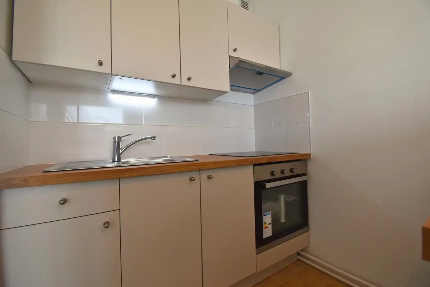 Appartement te Huur in Sint-Pieters-Leeuw met 2 Slaapkamers foto 3