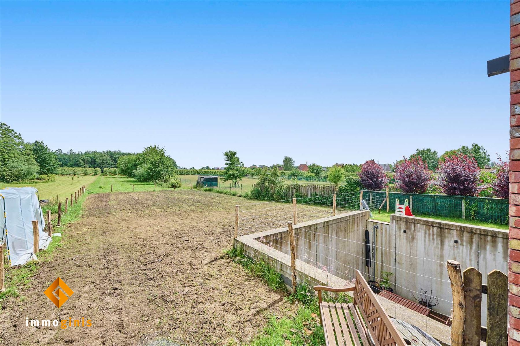 Zéér ruime woning met diverse mogelijkheden op prachtig perceel van 18a60ca in een groene omgeving.  foto 26