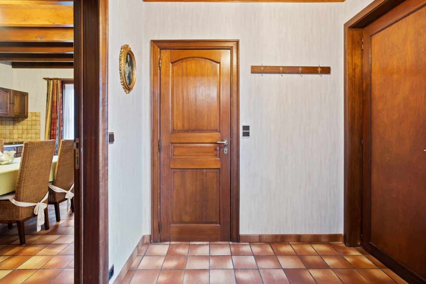 Residentieel gelegen, vrijstaande woning op ruim perceel van 714m² foto 13