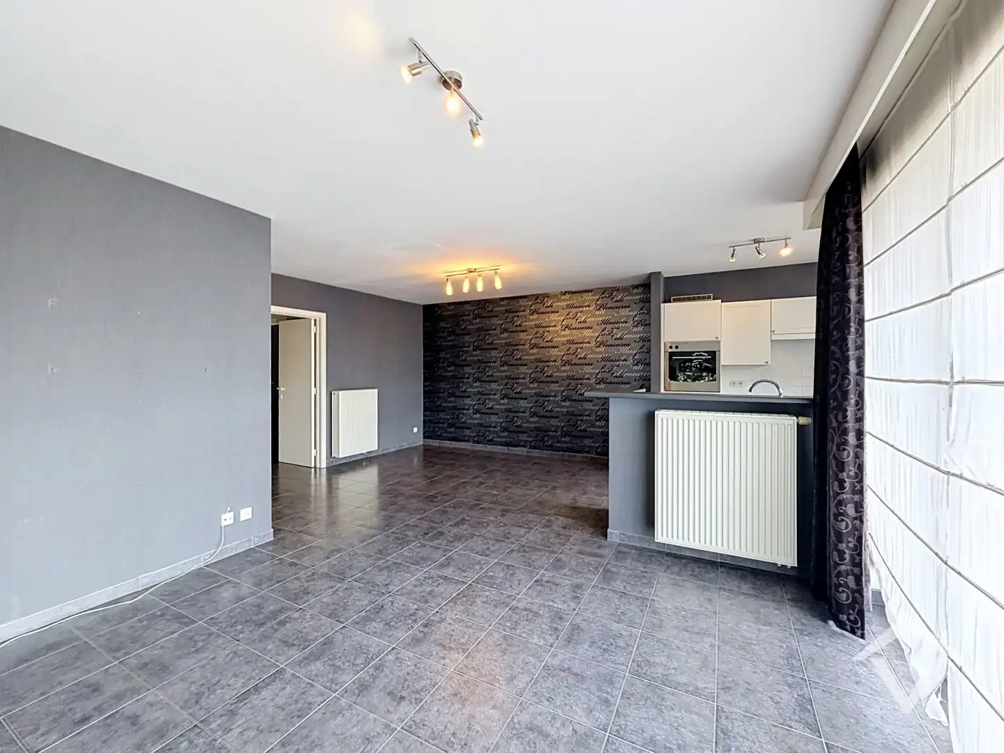 Instapklaar appartement met 2 slaapkamers, 2 bergingen en garage te Eernegem foto 10