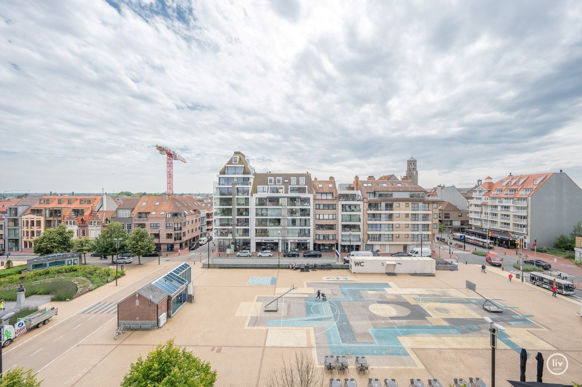 Penthouse met 1 slaapkamer met voor en achterterras in een kleine mede-eigendom met lage lasten. foto 13