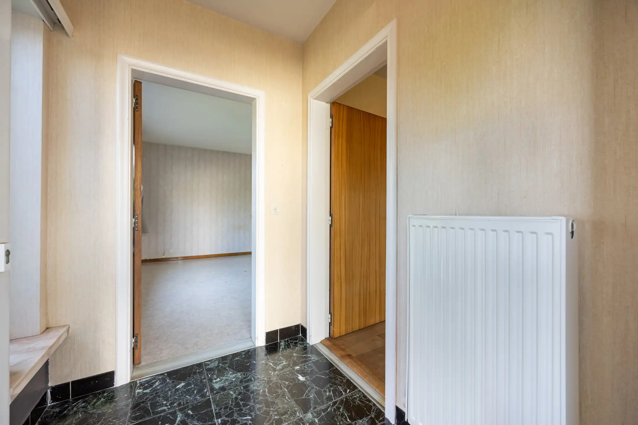 Zeer gunstig gelegen gelijkvloerswoning met 2 slpk op 723 m² foto 4
