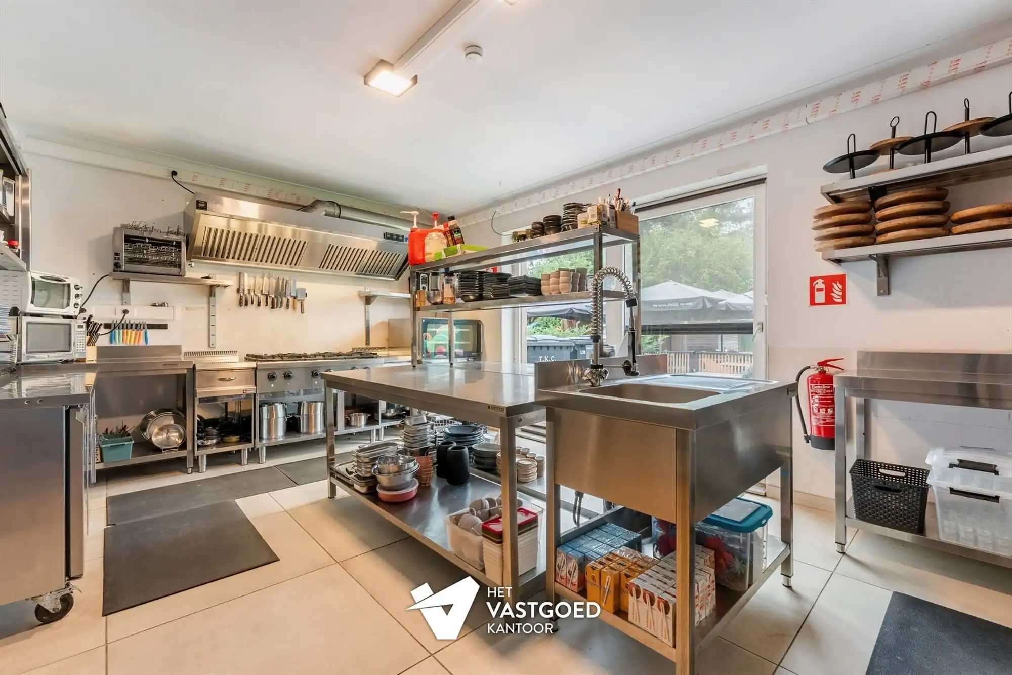 ZEER RUIME, ENERGIEZUINIGE WONING MET ENORM VEEL MOGELIJKHEDEN OP 5320M²! foto 13