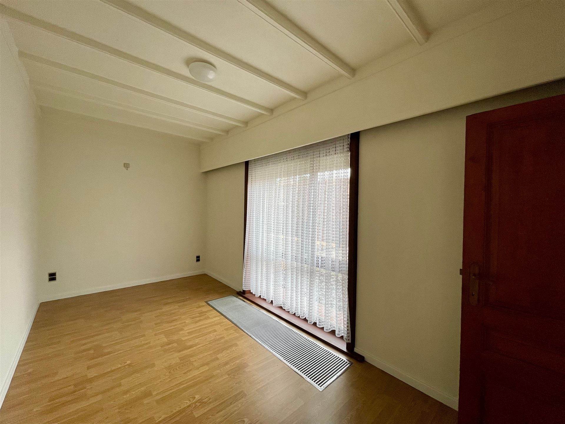 Gelijkvloerse woning foto 15