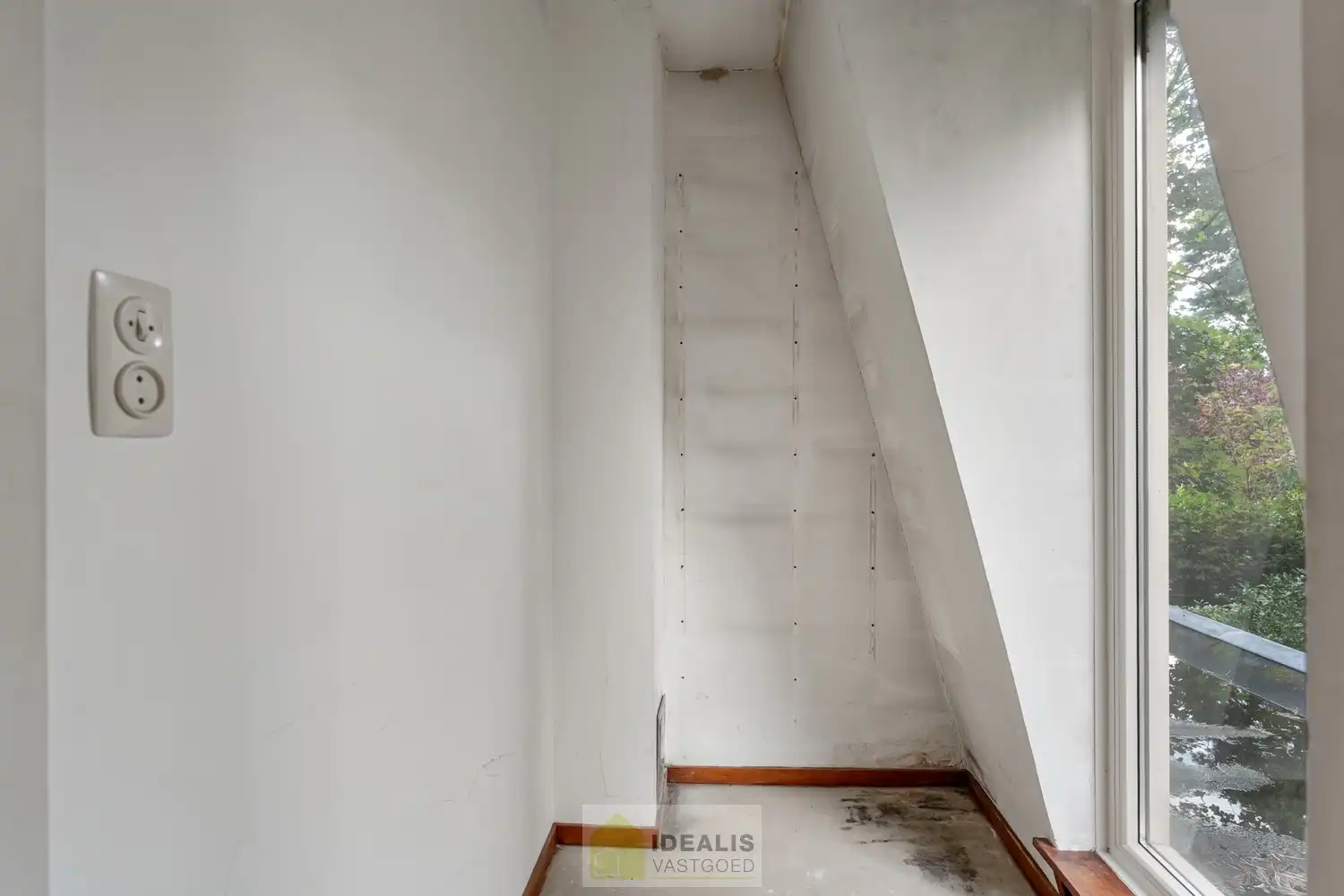 TE RENOVEREN WONING MET 5 SLAAPKAMERS OP EEN PRACHTIG PERCEEL VAN 15A 75CA OP EEN UITZONDERLIJKE RUSTIGE EN GROENE LIGGING IN EEN DE VILLAWIJK ACHEL STATIE foto 25