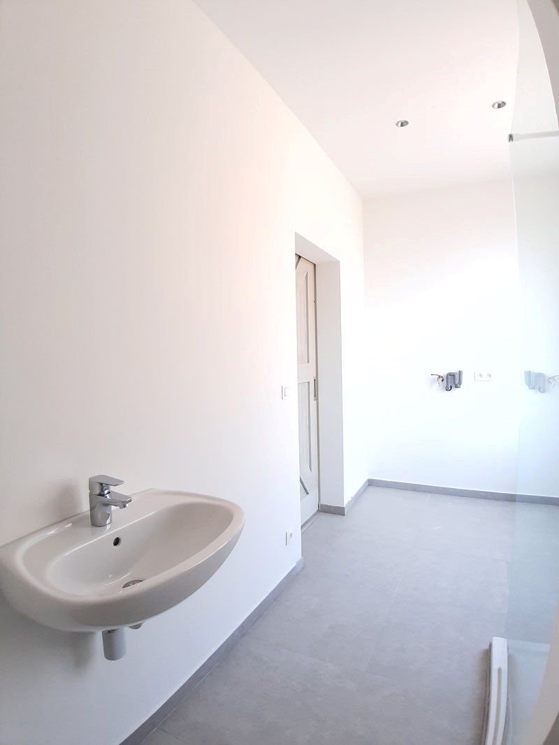 Mooi gerenoveerd appartement nabij het centrum van Hasselt foto 10