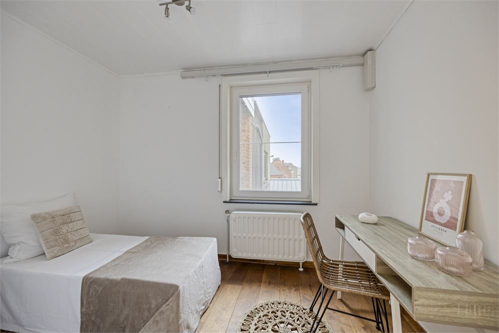 Gerenoveerd dakappartement foto 8