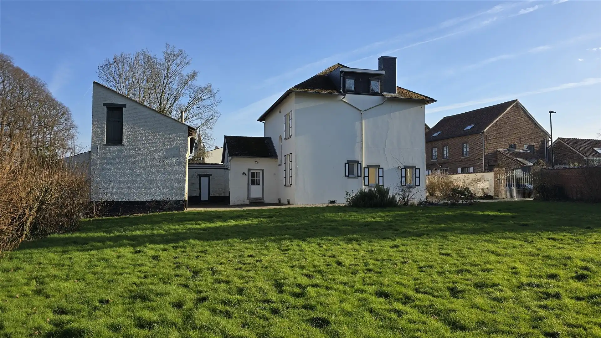 Prachtige, ruime villa met grote tuin te huur in Everberg foto 4