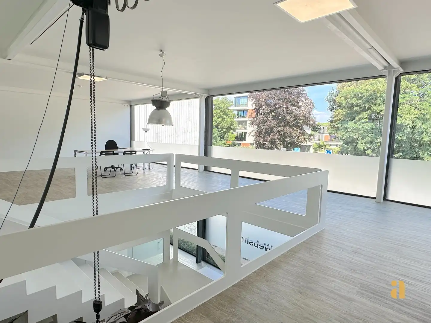 Architecturaal handelspand van 760m2 in Gent-Sint-Amandsberg foto 14