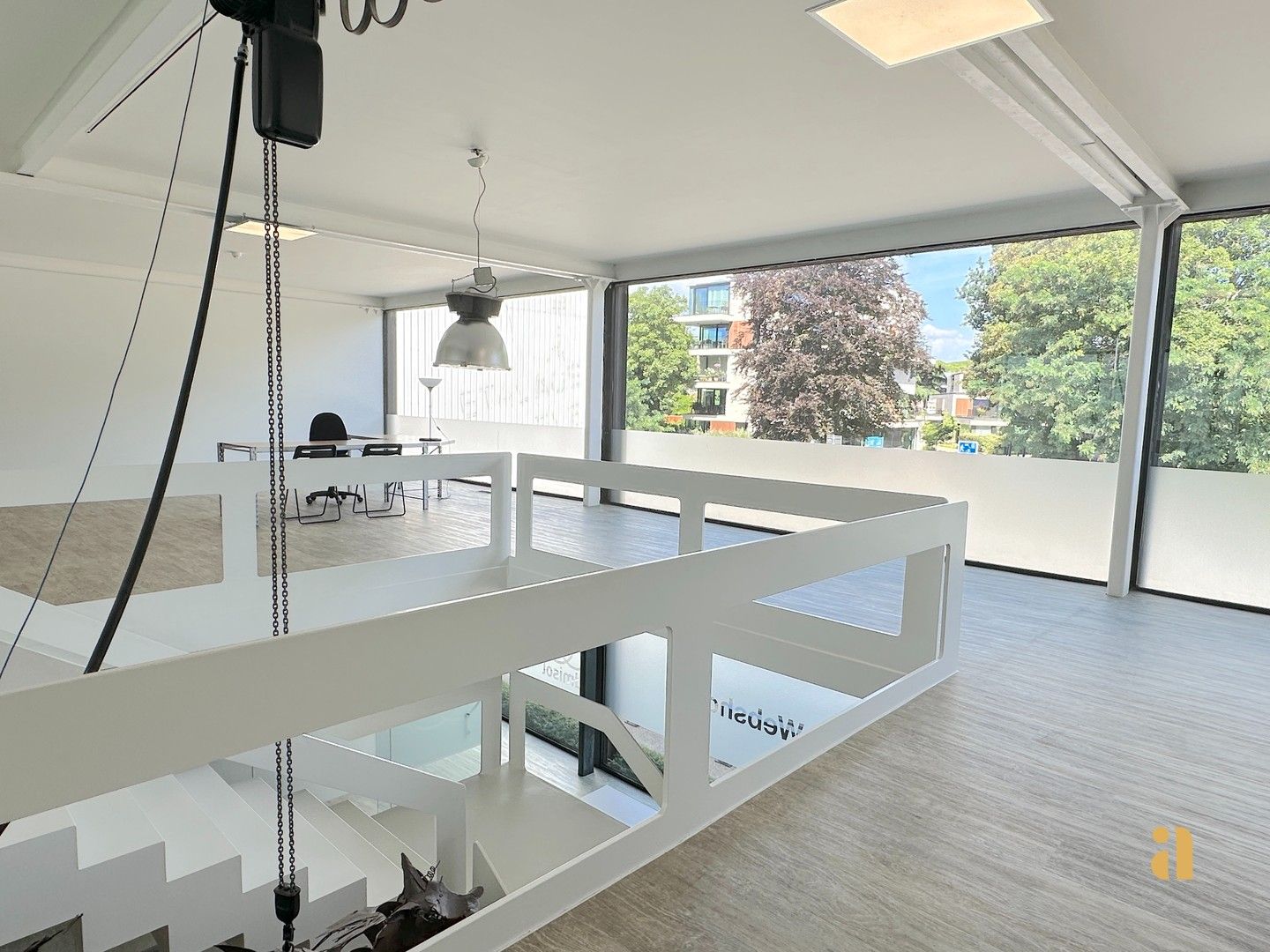 Architecturaal handelspand van 760m2 in Gent-Sint-Amandsberg foto 14