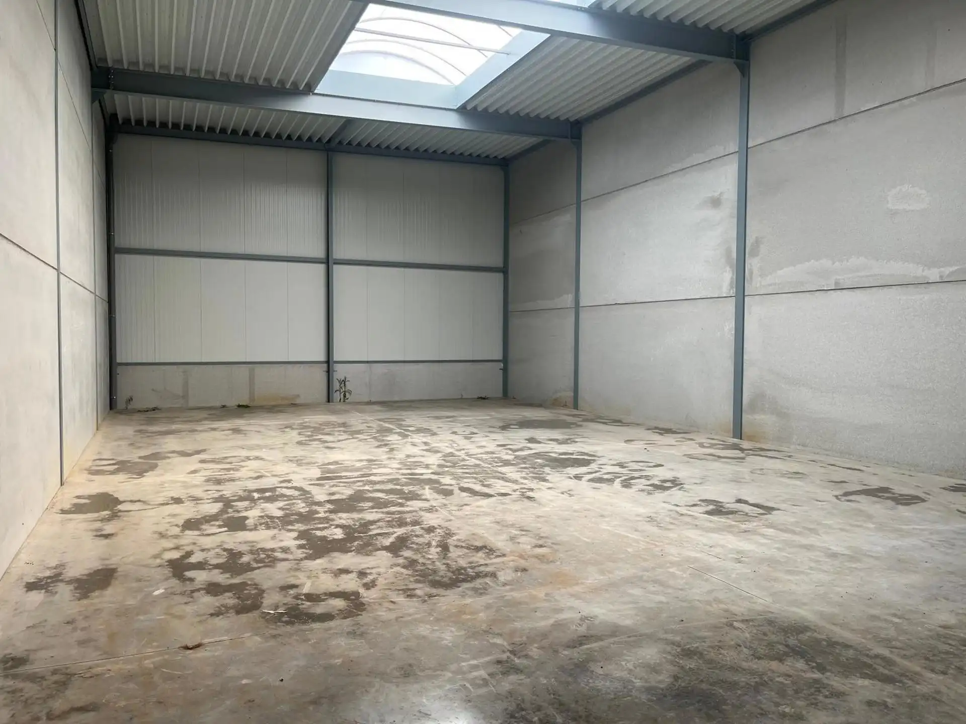Nieuw praktisch magazijn 200m² te Ranst foto 3