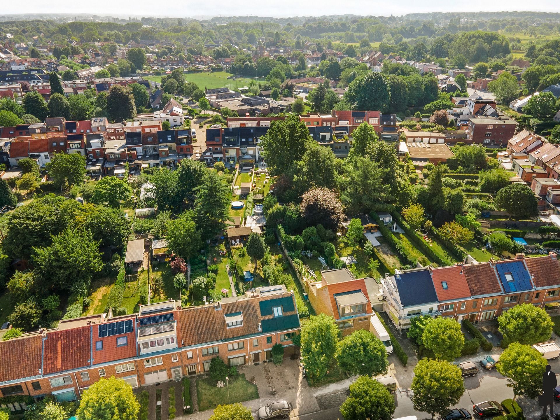 Bouwgrond voor gesloten bebouwing in rustige straat foto 4