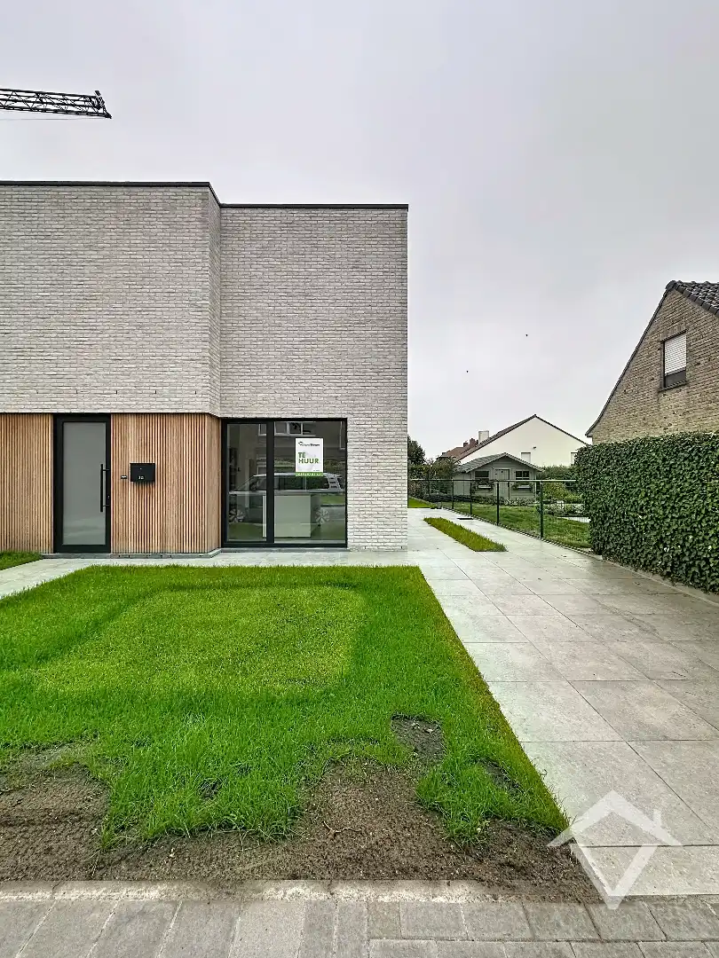 Nieuwbouwwoning met 3 slaapkamers in centrum Koekelare  foto 3