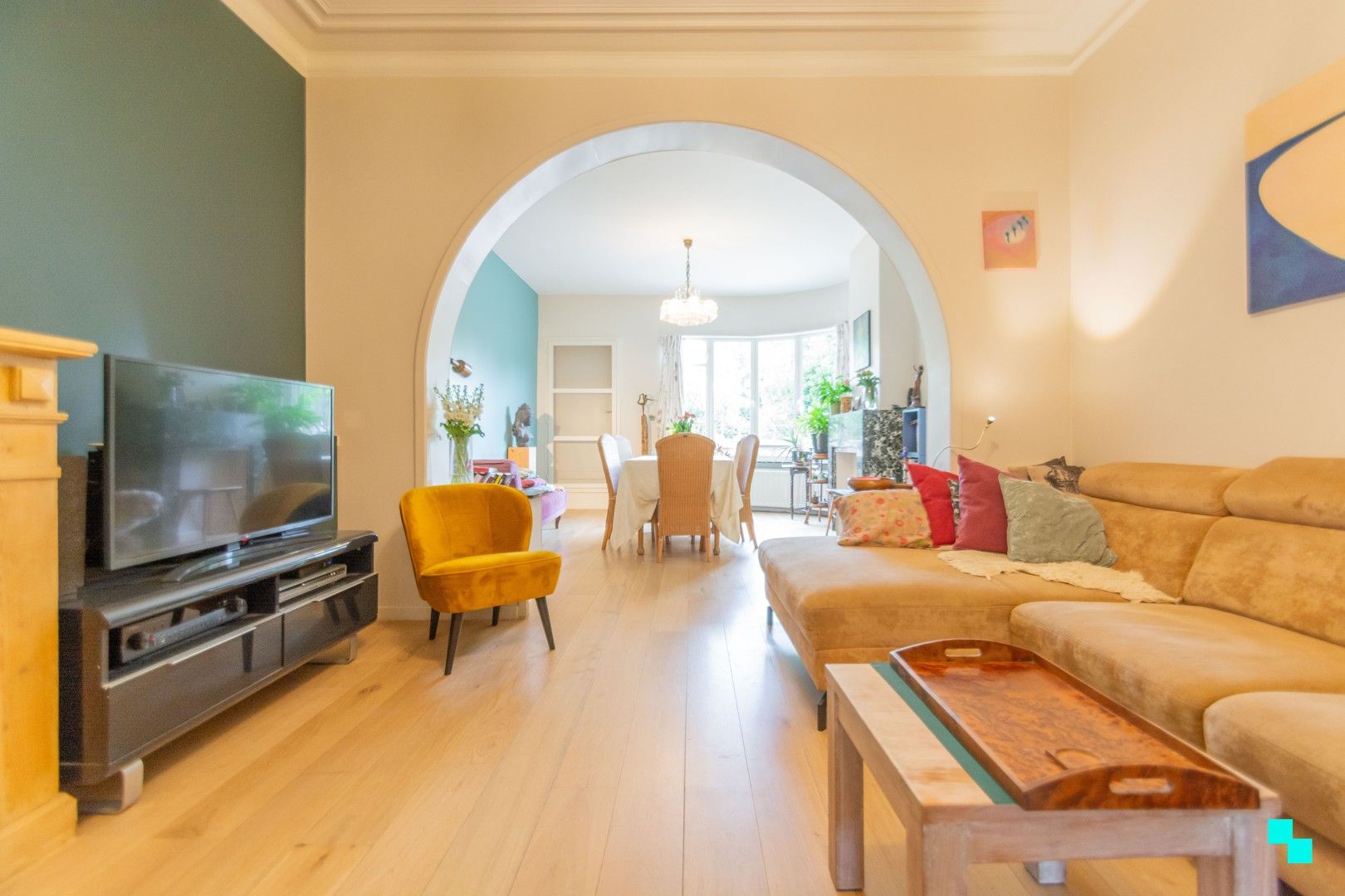 Karaktervolle woning met handelsruimte vlakbij Gent-Sint-Pieters foto 6